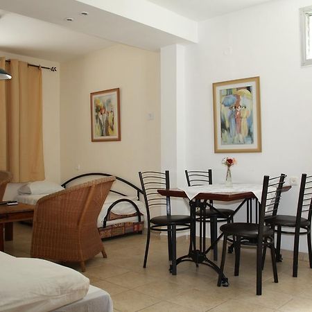 Ga'Aton Motel Nahariya Eksteriør bilde