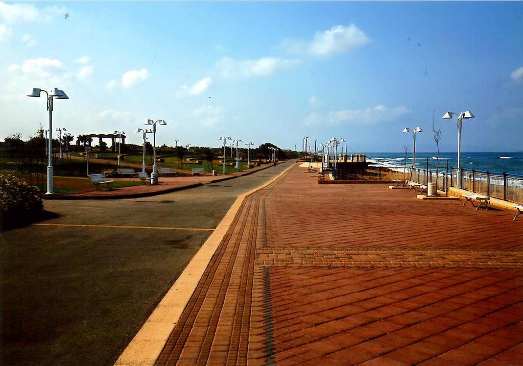 Ga'Aton Motel Nahariya Eksteriør bilde