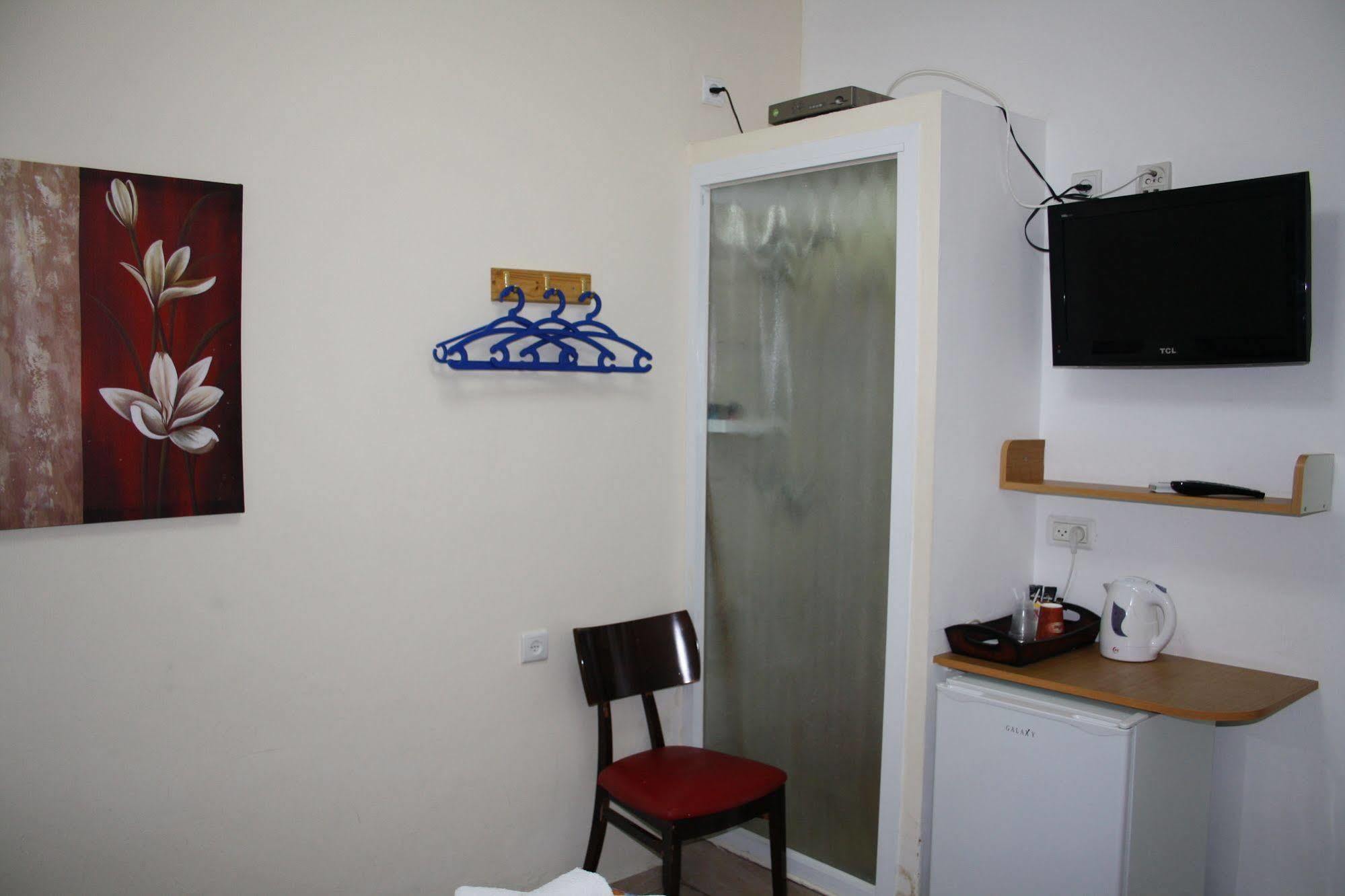 Ga'Aton Motel Nahariya Eksteriør bilde