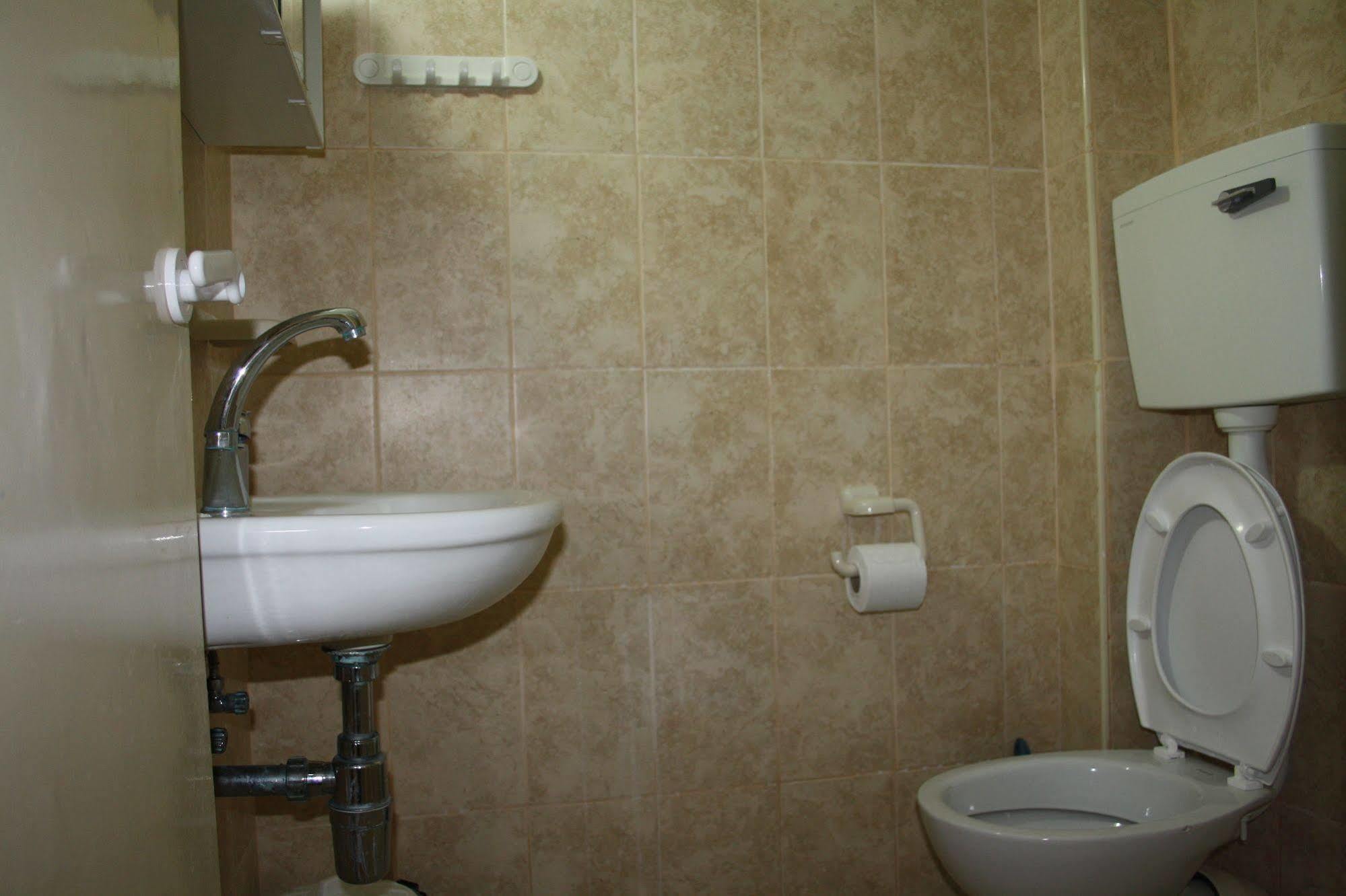 Ga'Aton Motel Nahariya Eksteriør bilde