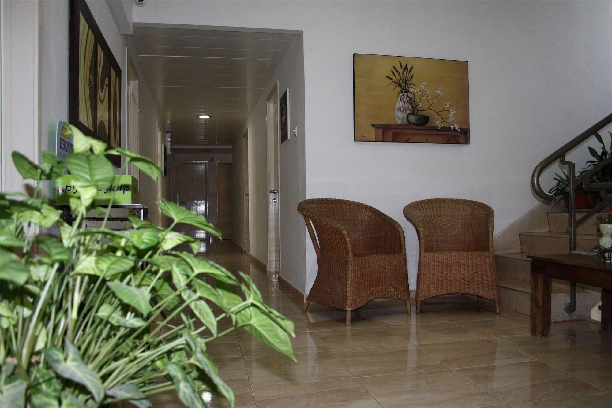 Ga'Aton Motel Nahariya Eksteriør bilde