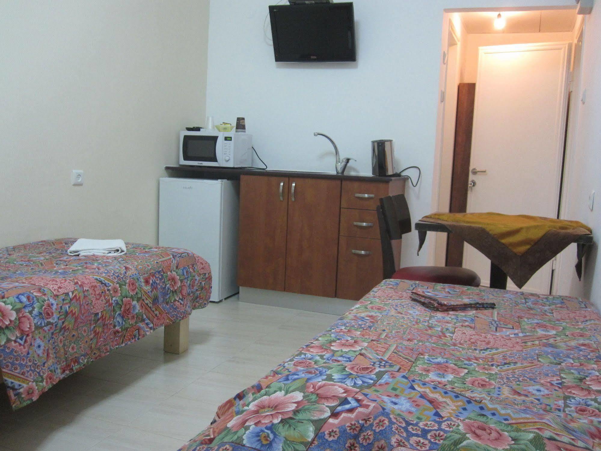 Ga'Aton Motel Nahariya Eksteriør bilde