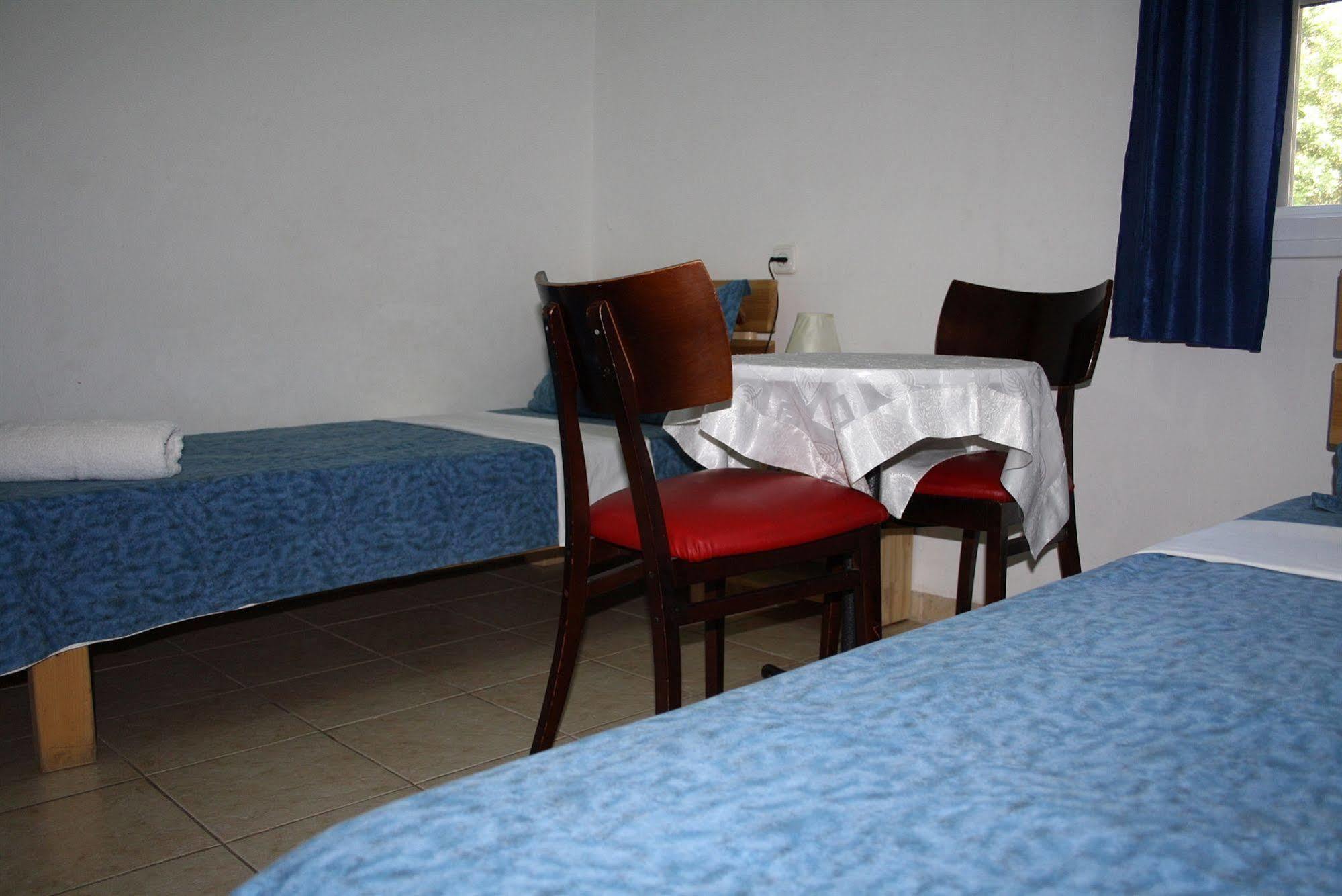 Ga'Aton Motel Nahariya Eksteriør bilde